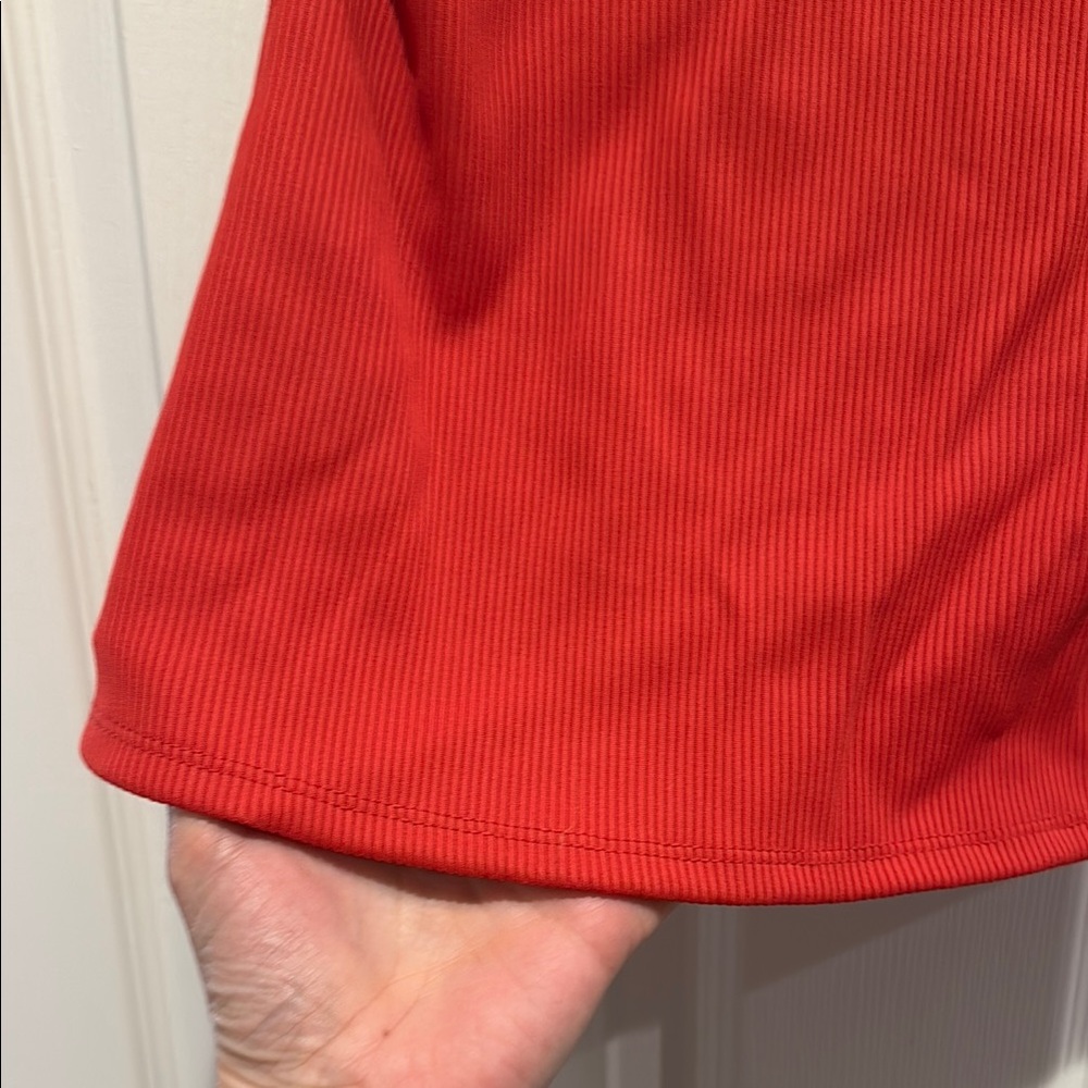 WHBM forme orange tank - Picture 3 of 3